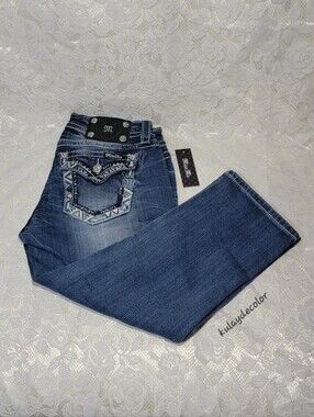 Miss Me Signature Capri Jeans Geometric Chevron Embroidered Flap Pockets Denim